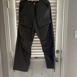 Halara Women’s Cargo Pants size XL NWOT